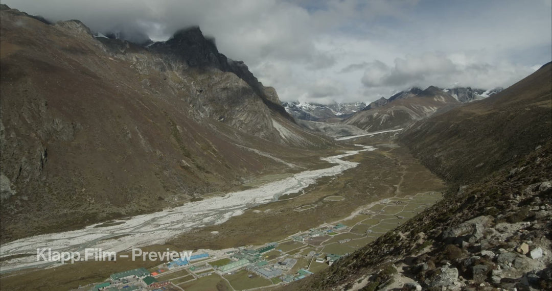 KF-EBC-0180 stock footage thumbnail